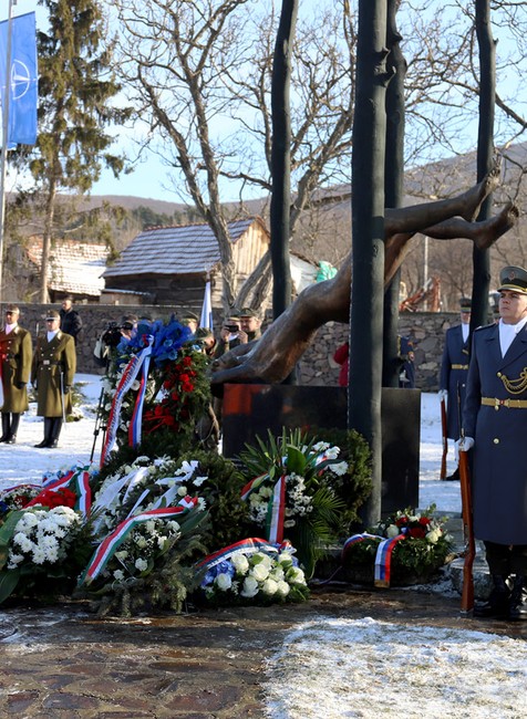 Minister Gajdoš, spomienka, Hejce