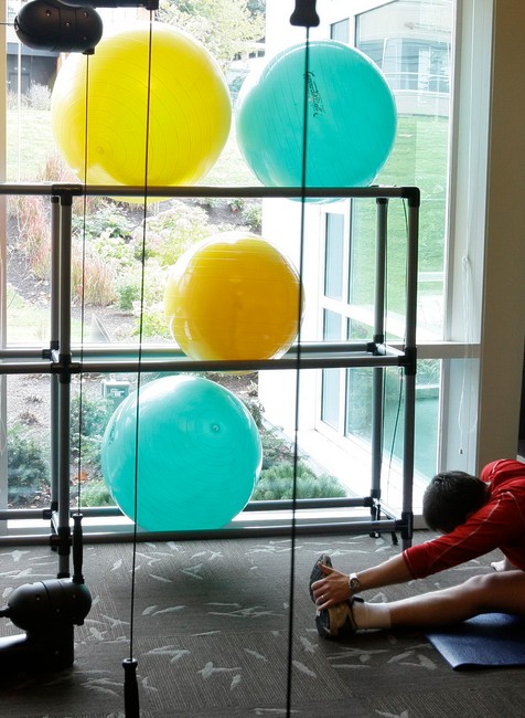 Googleplex, strečing