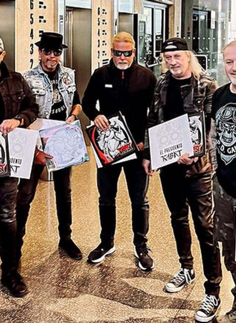 Pepa Vojtek a Kabát