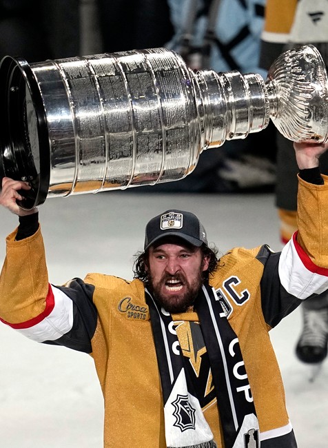 Nový víťaz NHL Vegas Golden Knights zdolali vo finále bojov o Stanley Cup Florida Panthers