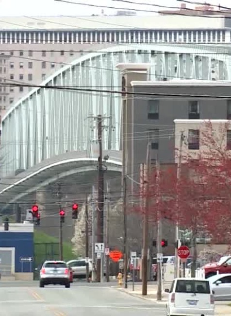 Zázračný návrat strateného chlapca. Tvrdí, že ho osem rokov týrali únoscovia