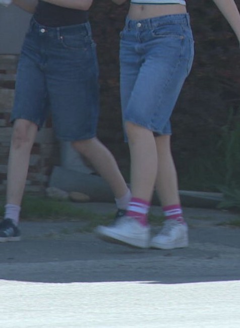 Neznámy muž obťažoval maloleté dievčatá (3)