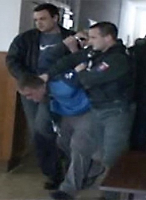 vandal na urade 2