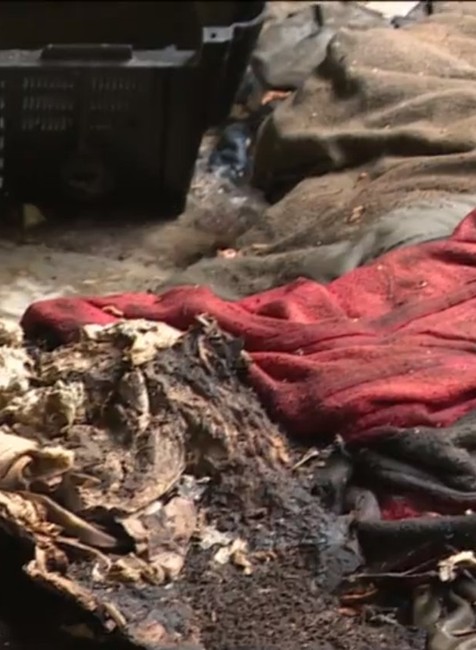 Bordel, špina a neskutočný zápach. Nedostavané garáže sa stali útočiskom pre drogovo závislých a bezdomovcov