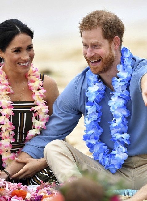 Harry a Meghan na pláži