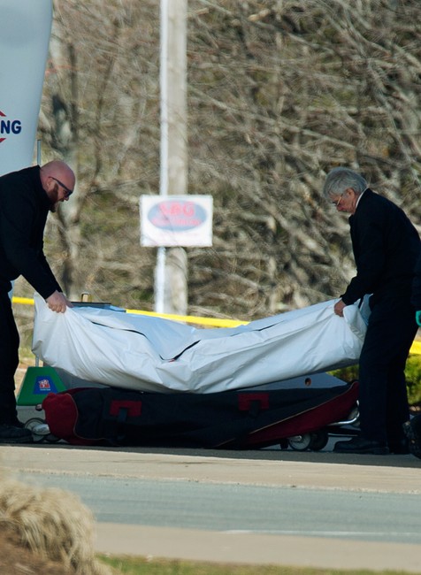 Brutálny útok na severe Kanady. Strelec zabil za 12 hodín viac ako desiatku ľudí