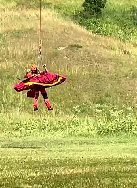 [multi] Pád z výšky pri zbere marhúľ 3157