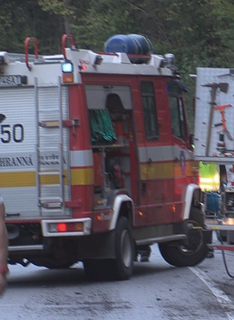 Tragická nehoda pri Humennom: 34-ročný muž podľa informácií TV JOJ vyletel z cesty