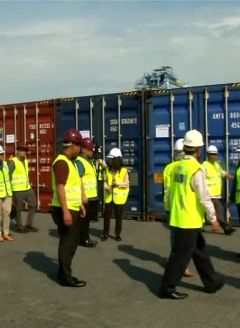 [multi] Malajzia vráti iným štátom 330 ton odpadu. Odmieta byť skládkou pre bohaté štáty 1561