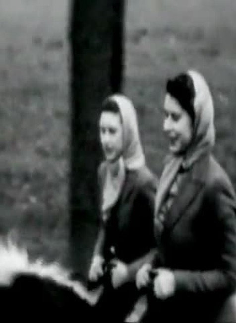 Kráľovná Alžbeta II. je 63 rokov na tróne. A stále s úsmevom