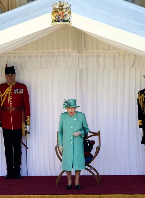 Kráľovná Alžbeta II. oslava 2020 (3)