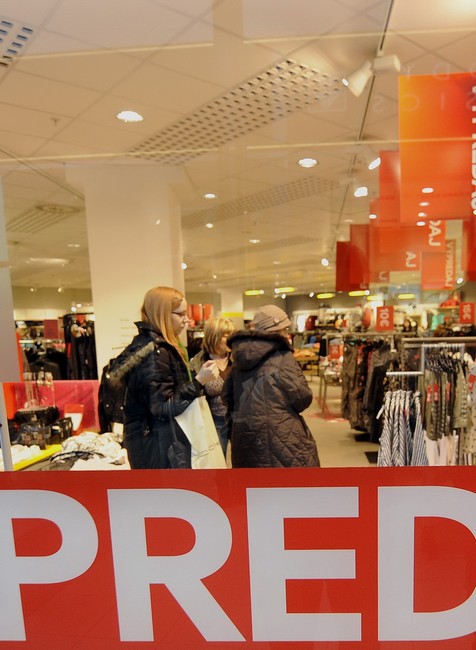 Povianočné výpredaje