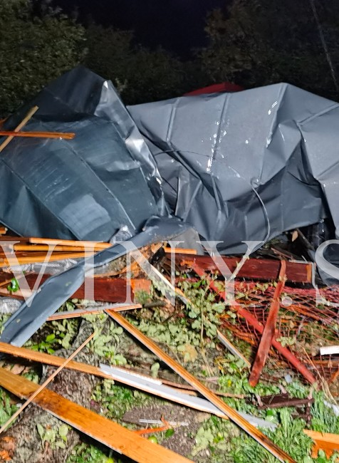 Ničivá veterná smršť v Banskej Bystrici.