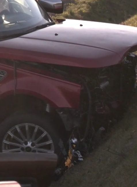 Osobné auto po zrážke pri Vrábľoch