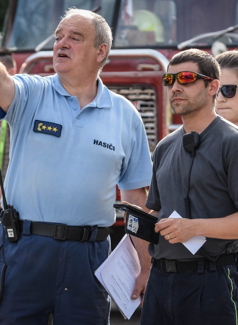 FOTO: Desiatky hasičov zasahovali v obci na západe Slovenska. Celookresné cvičenie preverilo ich zručnosti