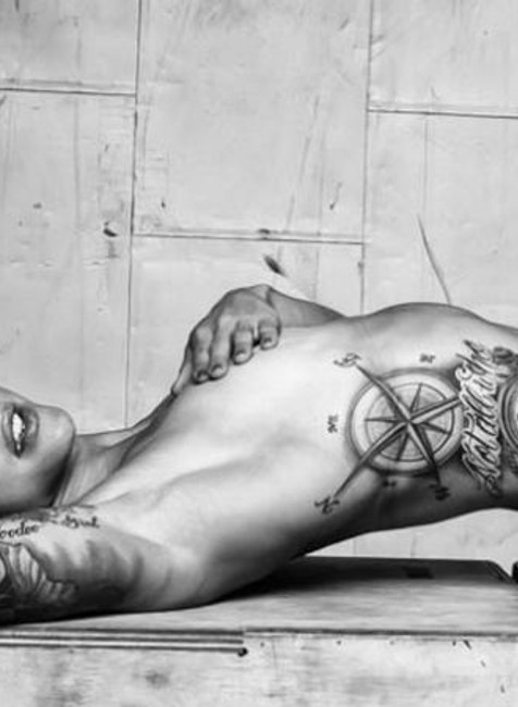 Americká profesionálna športovkyňa Cross-Fitu a členka posádky NASCAR. Je prvou ženou, ktorá sa stala členkou posádky v slávnom NASCAR.