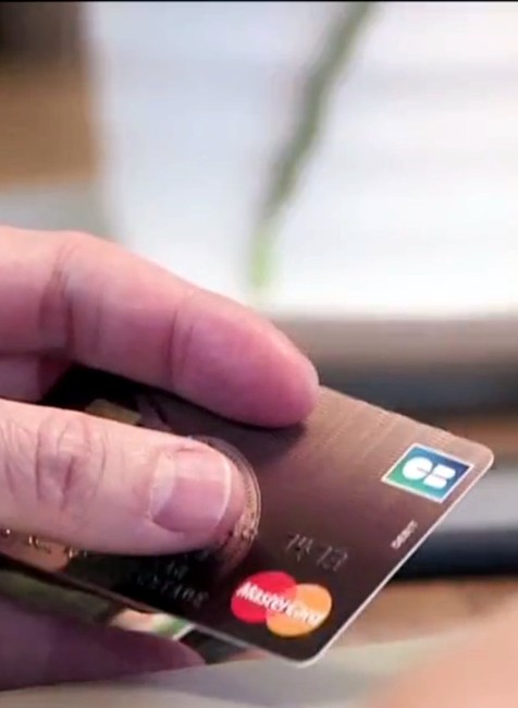 Platiť v eurách alebo lokálnej mene? Neprerobte na dovolenke na poplatkoch a konverzných kurzoch