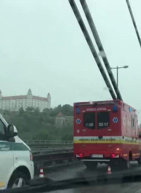 nehoda na moste SNP6332