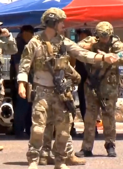 Streľba v nákupnom centre.  Strelec za sebou zanechal množstvo obetí a antiimigrantský odkaz