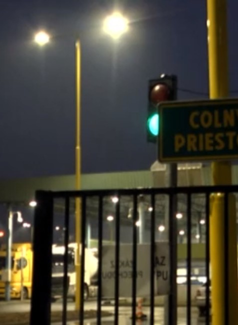 Cez Slovensko prechádza záhadný vojenský konvoj. Nemal totiž žiadne označenie