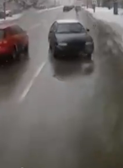 VIDEO: Takto jazdí vodič, ktorý nafúka tri promile