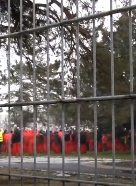 Štrajk v maďarskej fabrike Audi poznačil Slovensko. Volkswagen je nútení zrušiť zmeny