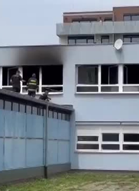 [multi] Požiar škola 10652