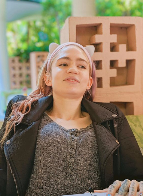 Screenshot_2020-05-05 ꧁ ༒ Gℜiꪔ⃕es ༒꧂ ( grimes) • Fotky a videá na Instagrame(5)