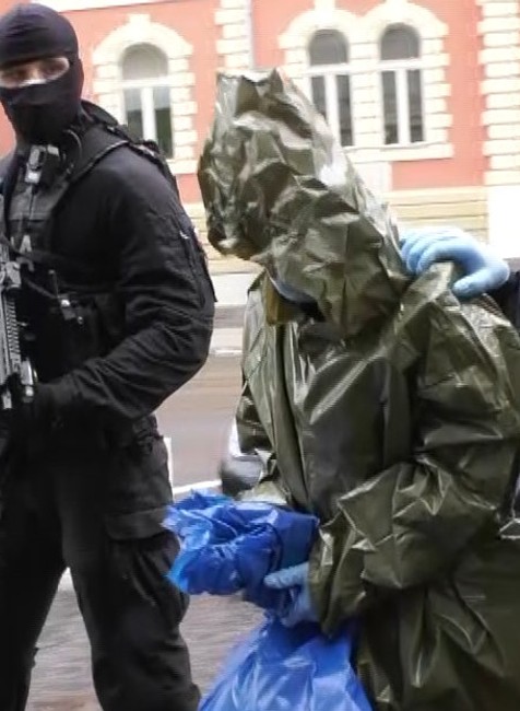 Muž zakopal svoju manželku.