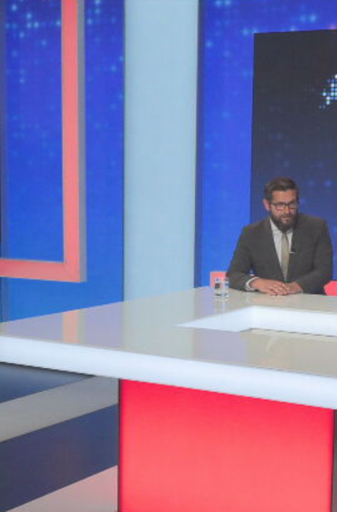 Politický súhrn: Jemnejší tón premiéra k Ukrajine a nelogické konflikty vlády