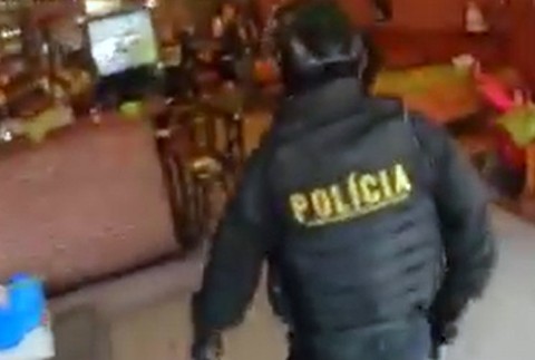 Razia v bratislavskom Pentagone: Policajti zadržali 7 osôb, medzi nimi aj ženy