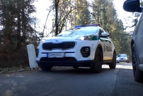 Nakrúcanie novej Perinbaby sa skomplikovalo. Do penziónu vtrhli zlodeji