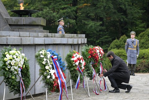 Na Dukle oslávili 80. výročie Karpatsko-duklianskej operácie