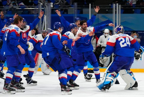 Radosť s brankárom Rybárom