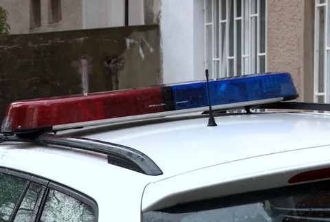 Záchranná akcia na Dunaji. Čln narazil do piliera mosta Apollo