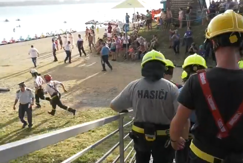 Dobrovoľní hasiči ukončili leto netradičnou súťažou 