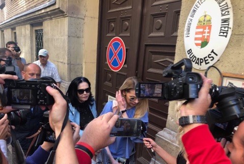 Eva Varholíková Rezešová na slobode