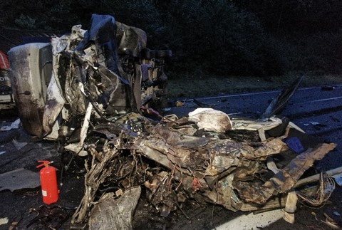 Pri zrážke nákladiakov s autom vyhasol život len 18-ročného muža.