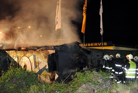 poziar garaze v trencine 2