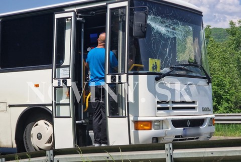 Autobus, hrozivý moment