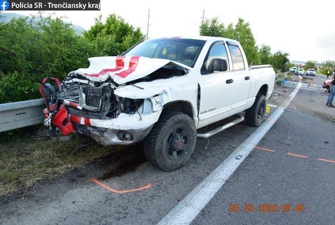 Zahynuli dvaja mladí muži.