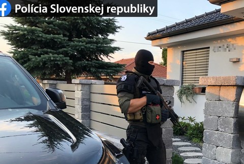 Razia NAKA pre drogy:  Od rána zasahujú po Slovensku, zadržali niekoľko osôb