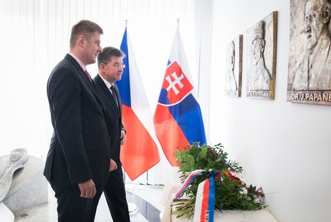 Ministeri zahraničných vecí Miroslav Lajčák a Tomáš Petříček