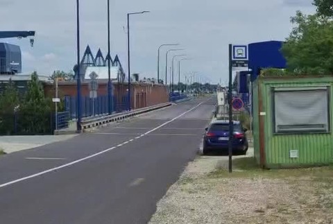 [multi] Na vodnom diele v Čunove vytiahli telo človeka 8576