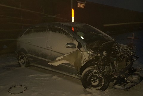 Auto narazilo do vlaku 