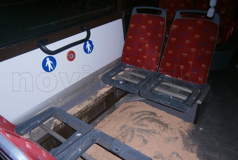 Autobus, MHD, kyselina