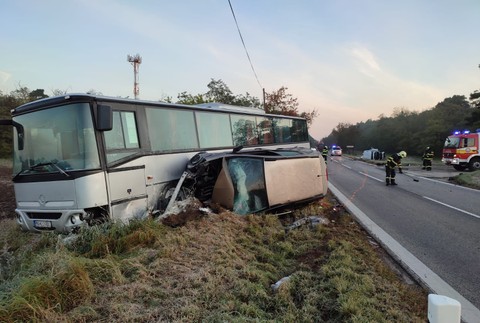 Nehoda medzi Lozornom a Plaveckým Štvrtkom