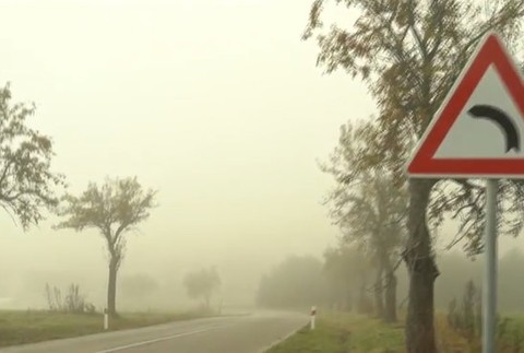 Nebezpečná nehodová zákruta v obci na východe Slovenska. 