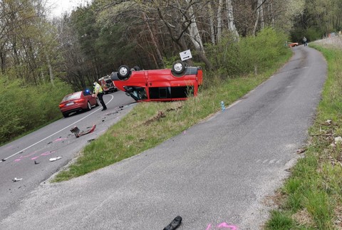Dopravná nehoda na Záhorí. Zasahovať musel aj záchranársky vrtuľník