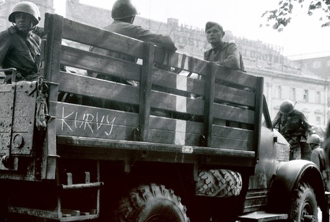 Bratislava, Námestie SNP, 21 august 1968